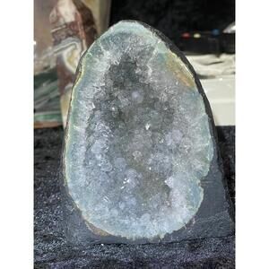 Agate Geode Cutbase (BRAZILIAN DIRECTLY FROM MINE)